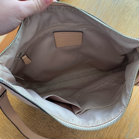 Coach crossbody - Picture 3 of 5